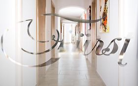 Hotel Fuerst